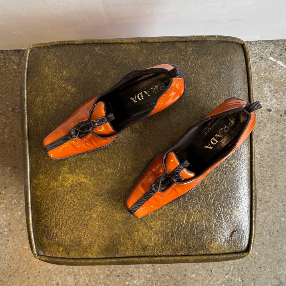 prada f/w 99 brown patent kitten heels - Picture 4 of 4